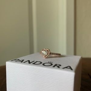 Pandora Sparkling Elevated Heart Ring